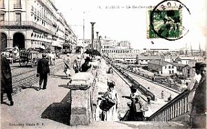 2371- Alger - Boulevard de la Republique